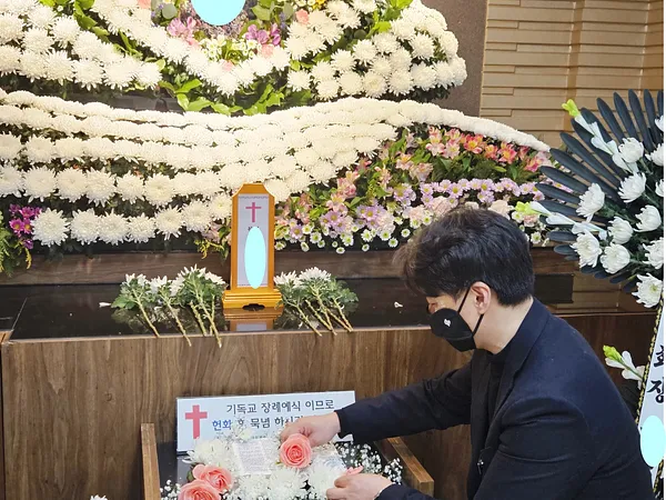 고인 제단 꾸미기